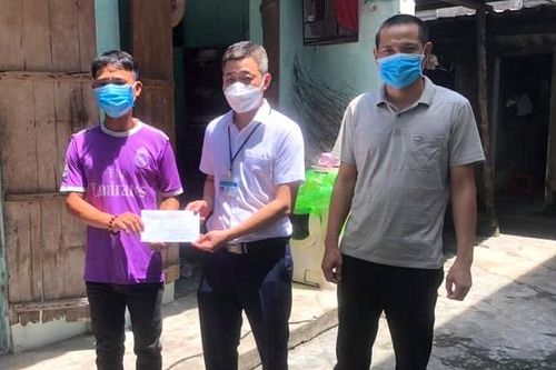 Ngày càng có nhiều lao động tự do ở Hà Nội được nhận hỗ trợ an sinh xã hội