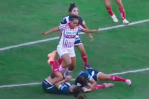 Tình huống khiến 2 đội nữ Mexico lao vào nhau