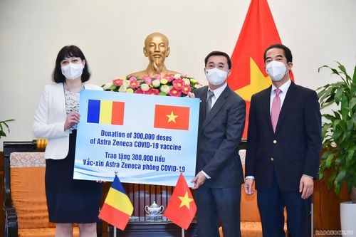 Romania gửi tặng Việt Nam 300.000 liều vaccine Covid-19