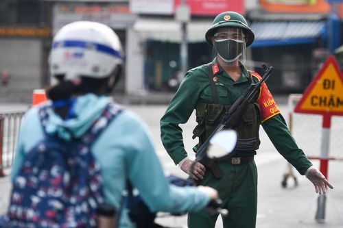 Thêm 12.093 người mắc Covid-19, tăng gần 1.300 ca so với hôm qua