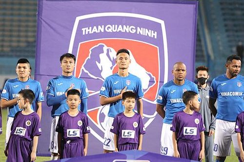 Thương lắm cầu thủ Than Quảng Ninh!