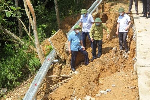 Khắc phục hậu quả do sạt lở đất và mưa lũ tại Tuyên Quang