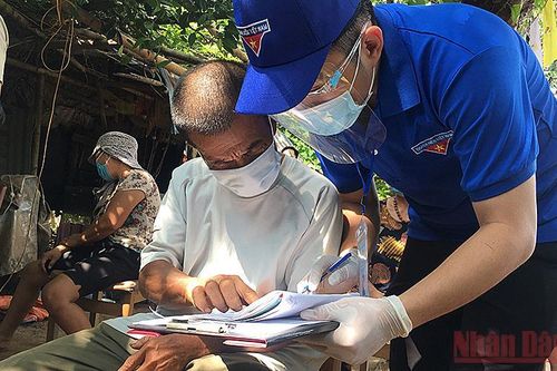 'Siêu thị 0 đồng' đặc biệt tại xóm ngụ cư dưới chân cầu Long Biên