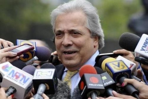 Xáo động nghiêm trọng trong liên minh đối lập lớn nhất Venezuela
