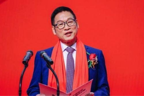 Zhang Congyuan – từ chủ một trang trại lợn trở thành tỷ phú giàu nhất Đài Loan