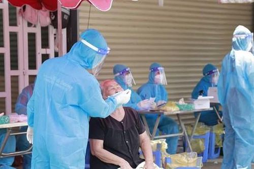 Bình Dương tận dụng 'thời gian vàng' dập dịch
