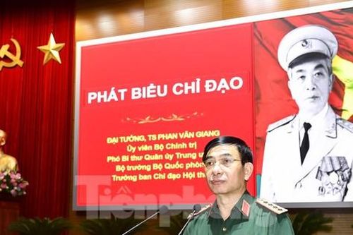 Đại tướng Võ Nguyên Giáp - Tổng Tư lệnh văn võ song toàn