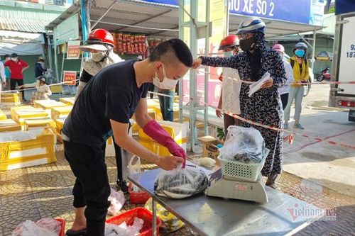 Đà Nẵng đề xuất mở lại chợ truyền thống, cửa hàng tạp hóa