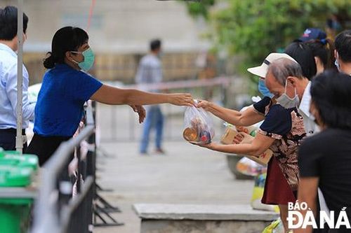 Người tổ trưởng tổ dân phố tốt bụng
