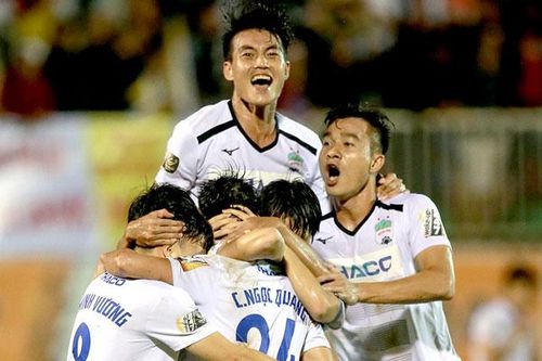 V.League 2021: Dừng hay hủy?