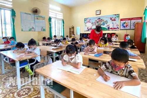 Ninh Bình tiếp nhận và tạo điều kiện cho học sinh học tập tại nơi cư trú do dịch COVID-19