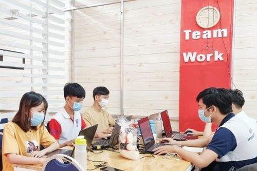 Kinh tế Khoa học - công nghệ Nhân lực công nghệ thông tin: Bao giờ hết 'giật gấu vá vai' kỳ 1: Cầu khủng, cung hụt