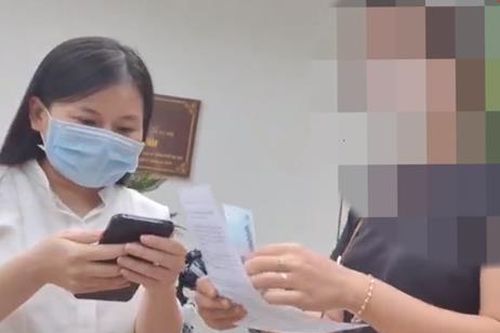 Chi tiền triệu để tiêm vaccine 'thần tốc' ở Hà Nội: Đình chỉ 1 cán bộ phường