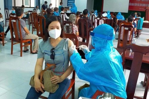 Mất giấy xác nhận tiêm vaccine COVID-19 lần 1, người dân có được tiêm lần 2?