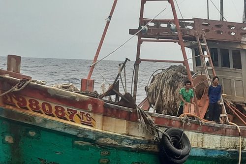 Cứu sống ngư dân gặp nạn ngoài biển Vũng Tàu