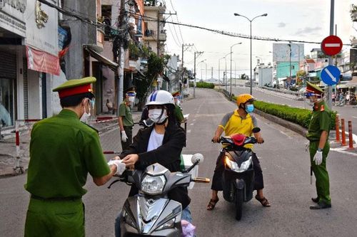 Từ tối 25-8, những ai tại thành phố Hồ Chí Minh được ra đường?