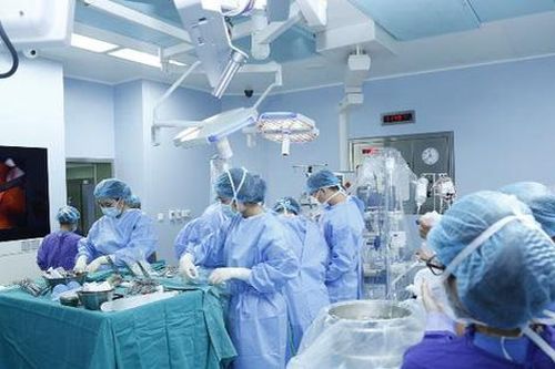 Bệnh nhân cấy ghép mô, tạng có nên tiêm vaccine phòng COVID-19?