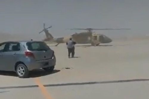 Taliban bất ngờ khoe cảnh vận hành trực thăng 'Diều hâu đen' UH-60 của Mỹ