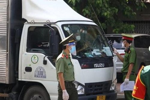 Hàng loạt Hiệp hội ngành hàng 'cầu cứu' Thủ tướng về Giấy đi đường