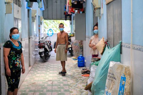 Cuộc sống của người dân xóm trọ 0 đồng ở TP.HCM