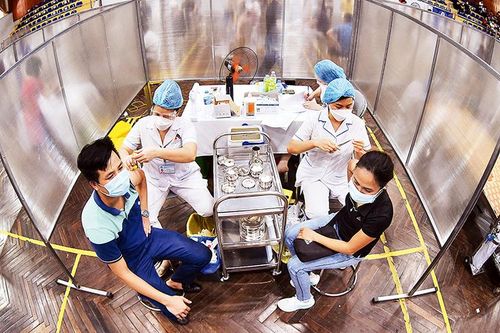 Mỗi gia đình là một pháo đài, mỗi người dân là một chiến sĩ!