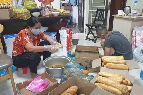 Đưa suất ăn 0 đồng đến các bệnh viện ở TP Hồ Chí Minh