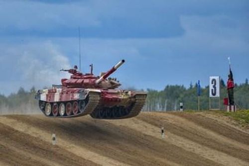 Sức mạnh của 'xe tăng bay' T-72B3 trong các trận đấu 'Xe tăng hành tiến'