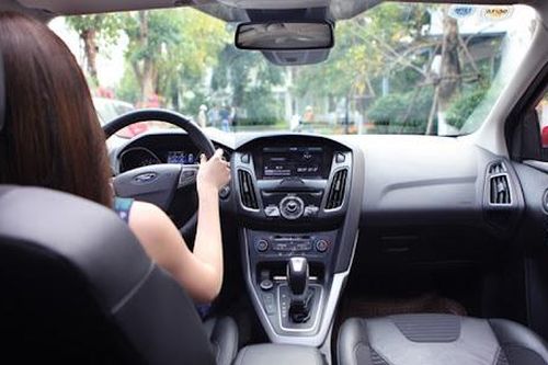 Người phụ nữ dành 30 năm để học lái xe ô tô nhưng vẫn... trượt