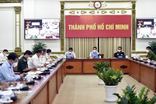 TPHCM tăng cường xét nghiệm cho lực lượng chống dịch tại những khu vực có nguy cơ cao, rất cao