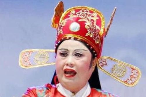 2 nghệ sỹ sân khấu nổi tiếng cùng qua đời trong 1 ngày vì COVID-19