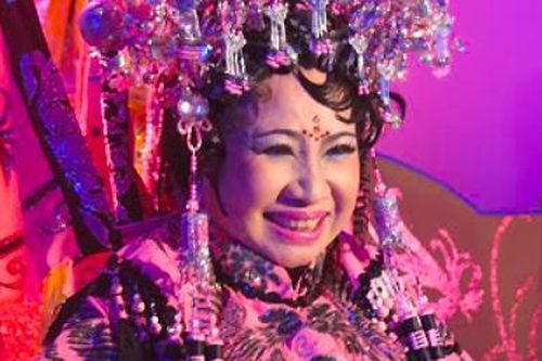 Đại tang do COVID-19 gây ra với gia tộc cải lương tuồng cổ nổi tiếng Huỳnh Long