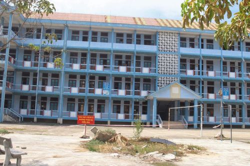 Đang cách ly tập trung, người phụ nữ đột quỵ tử vong