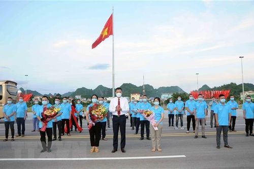 Đoàn cán bộ y tế Sơn La tham gia hỗ trợ chống dịch tại TP.HCM