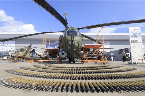 Xem vũ khí khủng trang bị trên trực thăng quân sự giới thiệu tại Army 2021