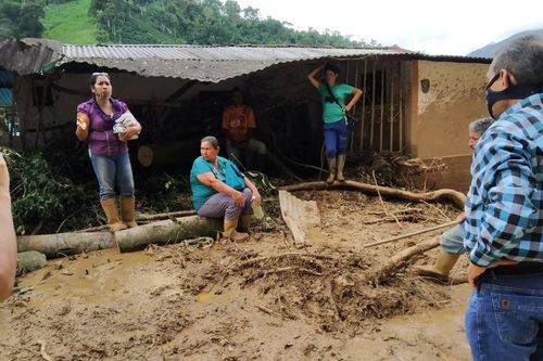 17 người mất tích, 20 người bị thiệt mạng do mưa như trút nước tại Venezuela