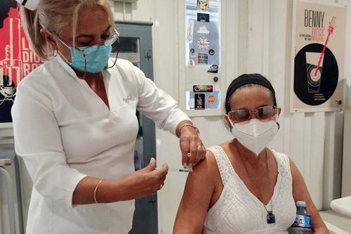 Nghiên cứu phát triển vắc xin phòng Covid-19: Thành tựu lớn của Cuba