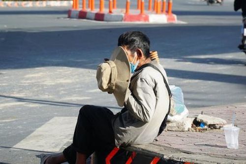 Đưa người lang thang vào ở tạm ký túc xá, trường học trong thời gian giãn cách