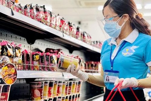 Đi chợ giúp dân, cần chỉnh giá các combo!