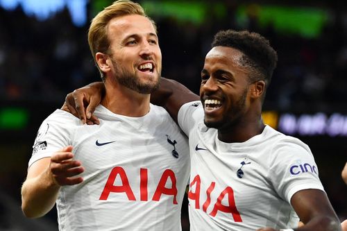 Kane tỏa sáng sau quyết định ở lại Tottenham