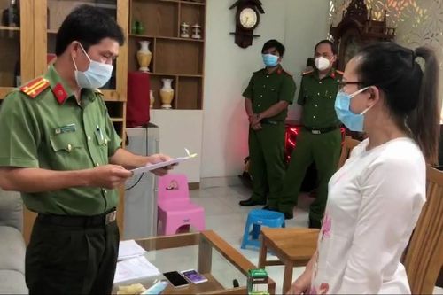 Bắt chủ tiệm vàng ở TP.HCM liên quan trùm buôn lậu Mười Tường