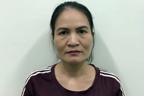 Chuyên viên Tổng cục Đường bộ cấp trái phép giấy luồng xanh