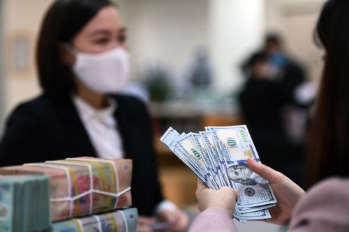 Giảm lãi suất tiền gửi ngoại tệ vượt dự trữ bắt buộc về 0%
