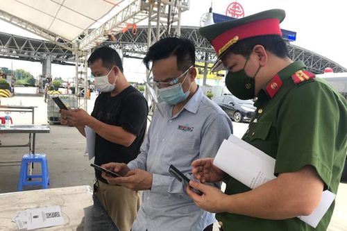 Triển khai ứng dụng phần mềm khai báo Covid-19 tại các chốt ra vào Hà Nội