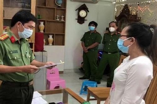 Bắt tạm giam chủ tiệm vàng liên quan đến vụ vận chuyển trái phép 51kg vàng qua biên giới