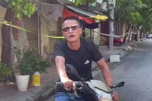 Khởi tố đối tượng cầm gạch đe dọa cán bộ tại chốt kiểm soát dịch