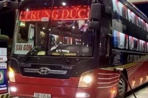 Khởi tố 2 vụ án liên quan ôtô chở khách từ vùng dịch bất chấp lệnh cấm