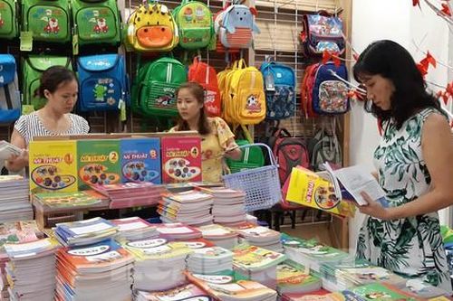 TPHCM 'mở lối' để sách giáo khoa sớm đến tay học sinh