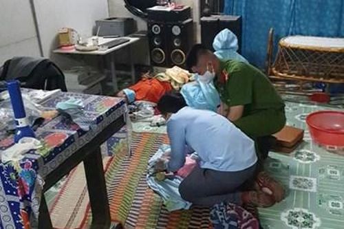 Công an đội mưa, vượt 8km đường núi hỗ trợ sản phụ 'vượt cạn' trong đêm