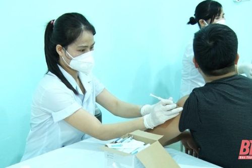 Huyện Thọ Xuân: Hơn 3000 người đã được tiêm vắc - xin phòng COVID-19