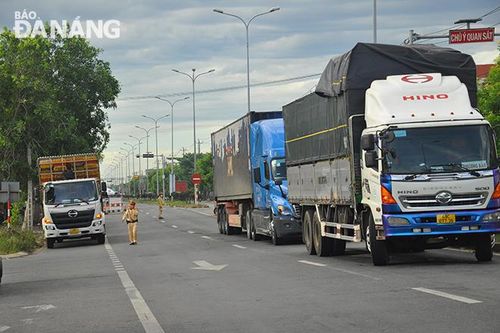 Yêu cầu bãi bỏ quy định gây cản trở lưu thông hàng hóa